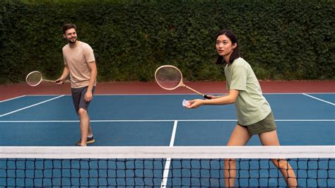 People Playing Badminton 的图像结果