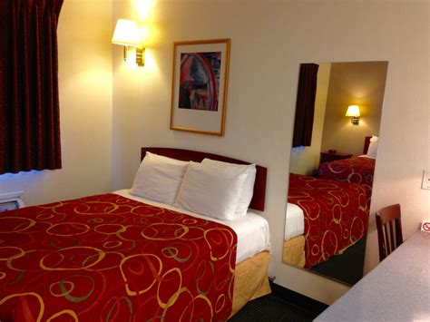 Siegel Select Flamingo | Extended Stay Living in Las Vegas : Siegel Select