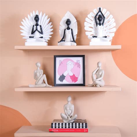 Sitting Woman Showpiece Online - Premium Decor Object | Nestasia