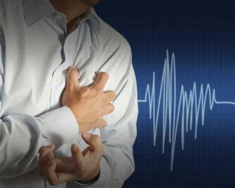 心脏疼就可能会猝死吗？猝死的10个前兆，看完就明白了|前兆|猝死|心脏|心肌梗塞|症状|胃肠|颈部|脑血管|-健康界
