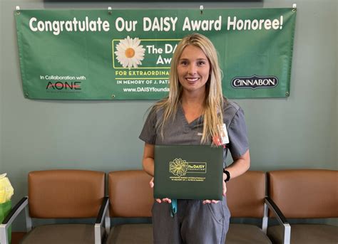 SGMC Health Honors Newbern with DAISY Award for Extraordinary Care ...