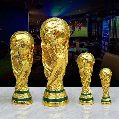 World Cup Trophy 的图像结果