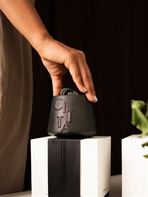 Citta Ceramic Scented Candle - Luxury Candles | Gharko