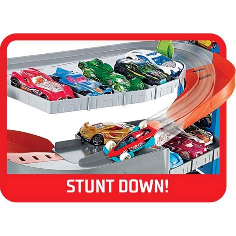 HOT WHEELS STUNT GARAGE PLAYSET - THE TOY STORE