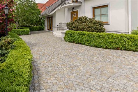How Much Does Cobblestone Pavers Cost to Install? (2023)