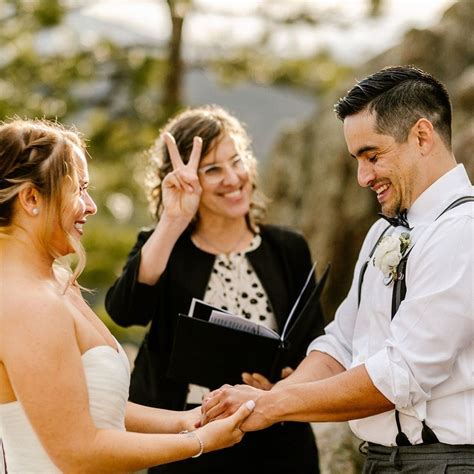 How to officiate a wedding: An officiant cheat sheet for the friend ...