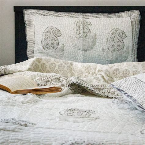 Canopy Grey Hand Block Printed Quilted Bed Cover – Earthy Space Store