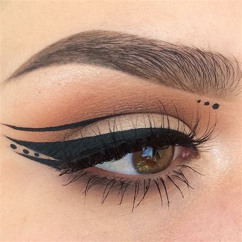 alternative eye makeup