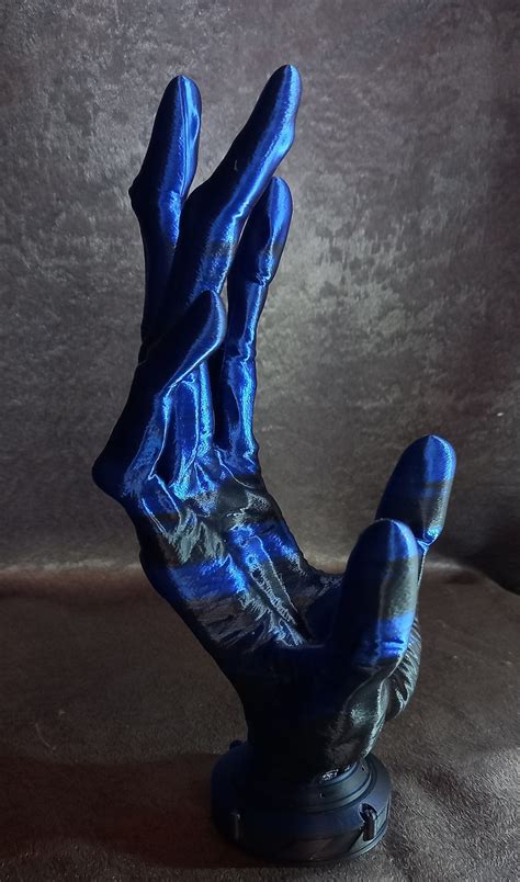 Alienware Hand 的图像结果