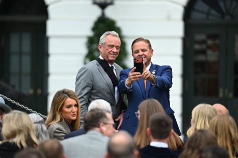White House Launches Mobile App, Includes Live Feeds And ICE Reporting ...