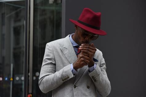 Slideshow: London Collections Men SS16 Street Style