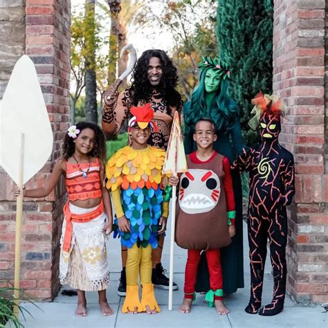 Amazingly Simple Halloween Costume Ideas for a Family of 6 - Just ...