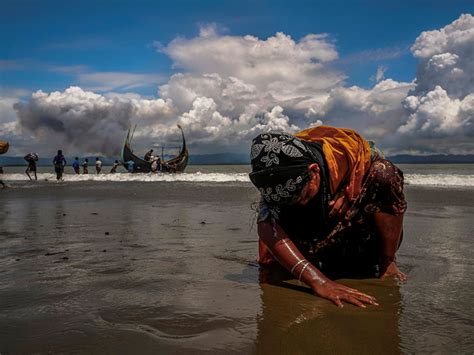 I am happy I knew when to drop the camera and save the kids: Pulitzer ...