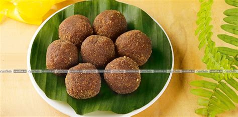 നാലുമണി ചായക്കൊപ്പം ശർക്കരയും തേങ്ങയും ചേർത്ത് അരിയുണ്ട; ഈസി റെസിപ്പി ...