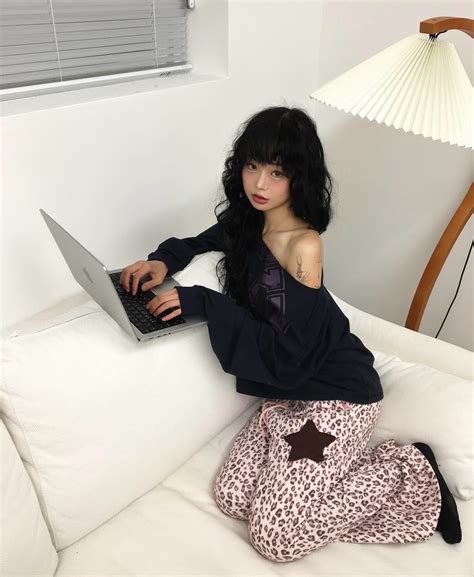 EXPIRED GIRL | LEOPARD SEASON⏤͟͟͞͞★ LUCKY STARS SWEATSHIRT NAVY (in stock now) LEOPARD BIG ...