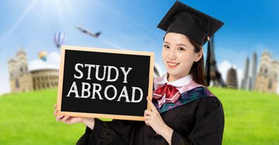 去英国留学，选择中国留学生多的还是少的学校呢