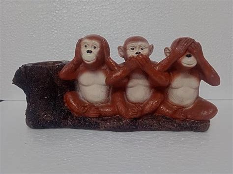 Avi Art Monkey of Mahatma Gandhi Showpiece Along with Pen Stand ...