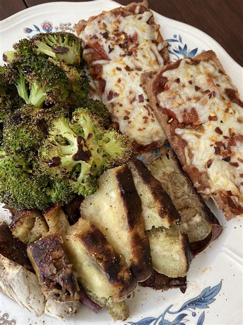 350 Calorie Lunch - Wasa pizza, roasted broccoli, Japanese yam : r ...