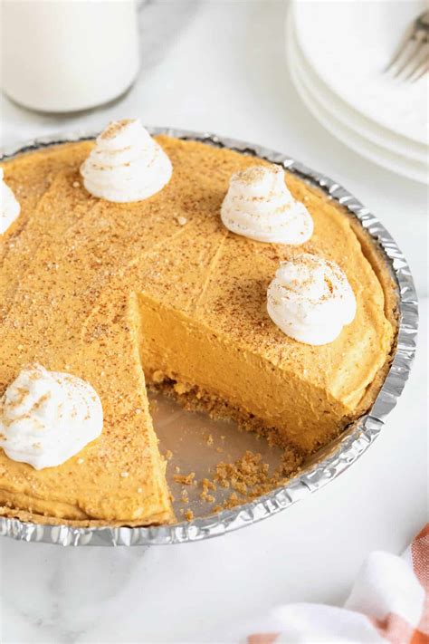 No-Bake Pumpkin Cream Pie - The BakerMama