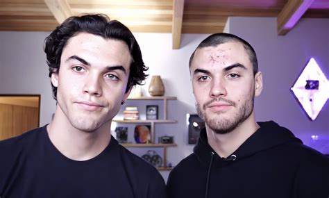 Dolan Twins Wallpaper, Dollan Twins, Grayson Dolan, Handsome Man, Matt, Babies, Man Candy Monday ...