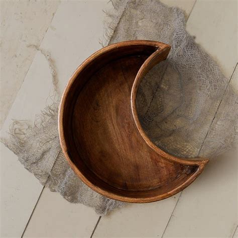 Bowls & Buckets – Madras Prop Store