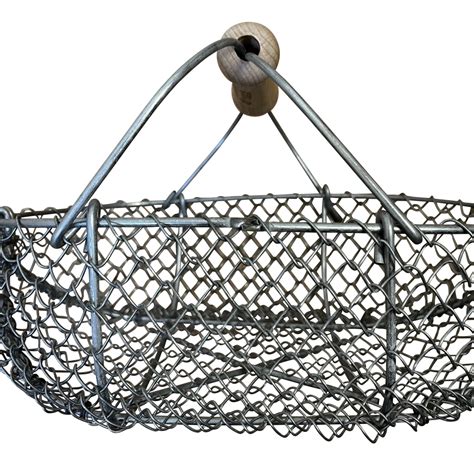 Galvanized steel harvest baskets: lightweight and sturdy
