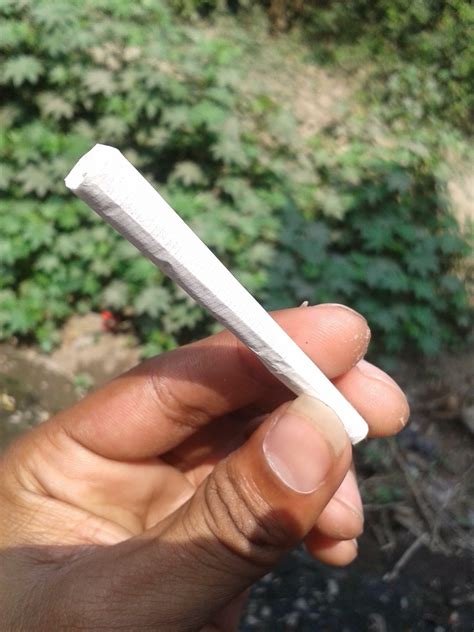 How to Roll the Perfect Joint | Education - Where's Weed Blog