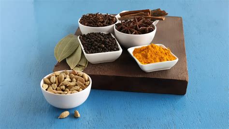 Dubai Food Imports: How to Bring Indian Food to UAE