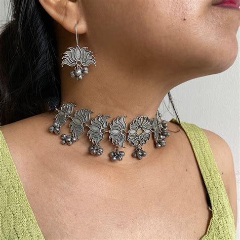 Artistic Lotus Choker Set – Gypsy Maal