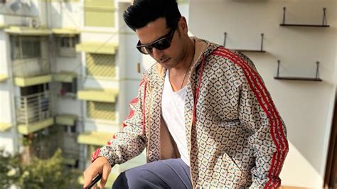 District by Zomato Brings Back Zayed Khan's Iconic Haircut in New Salon ...