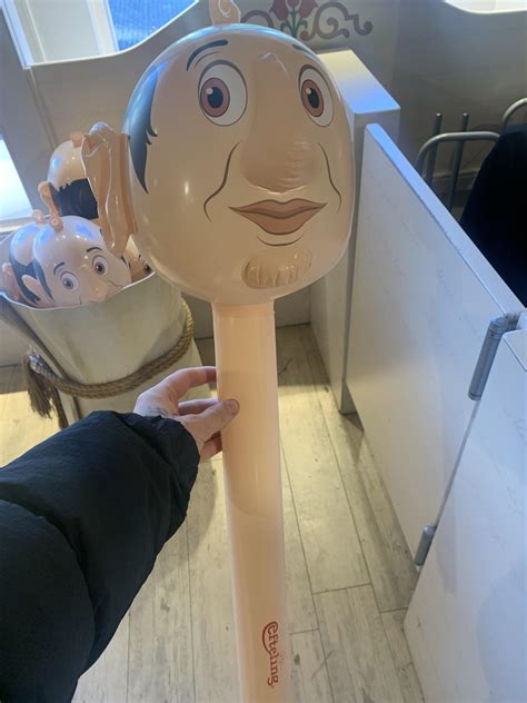 Thanks i hate this long neck guy : r/TIHI