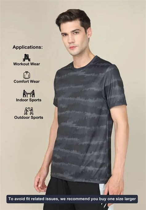 Men Slim Fit Crew Neck T-shirt with Techno Cool+