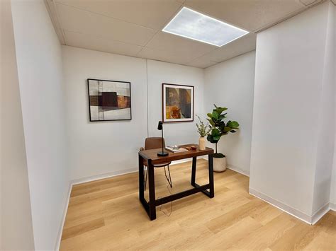 580 Fifth Ave, New York, NY 10036 - The World Diamond Tower | LoopNet