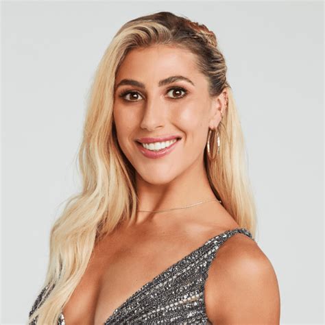 Happy Birthday to Emma! (and her twin sister Kelly!) : r ...