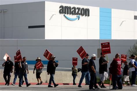 Teamsters president to rally with workers as Amazon strike set to go ...
