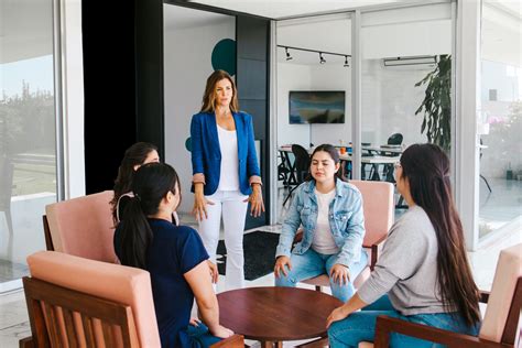 40 Amazing Workplace Break Room Ideas To Boost Employee Morale - GenTwenty