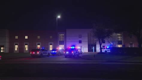 Man in custody after shooting at Pasadena Memorial High School, police ...