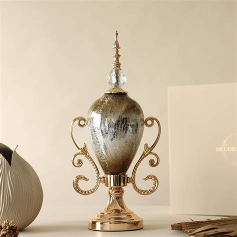 Augustus Gold Decorative Jar (Small) – The Decor Circle