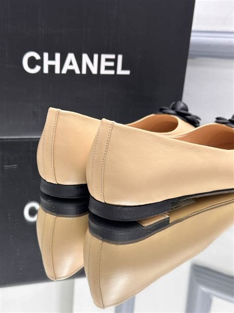 Chanel Kadin babet Cicekli Yeni Sezon Bej Siyah