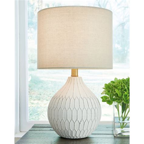 Signature Design by Ashley Wardmont L180094 Ceramic Table Lamp | Royal ...