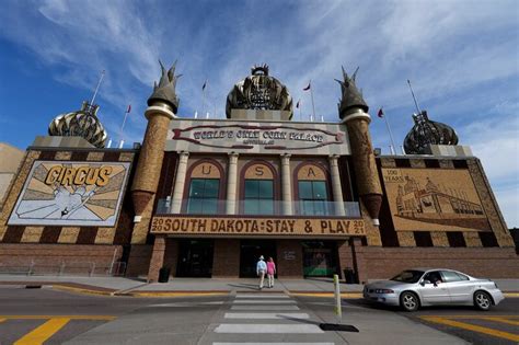 What happened with the corn kid and South Dakota corn palace? – Deseret ...
