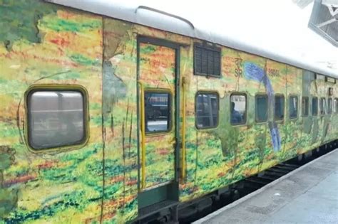 भारत की पहली सुपरफ़ास्ट ट्रेन राजधानी एक्सप्रेस का ऐतिहासिक सफर Story ...