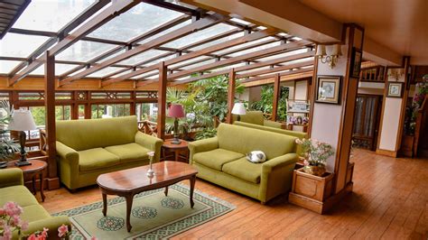 Cedar Inn, Darjeeling |Official Website| Hotel in Darjeeling