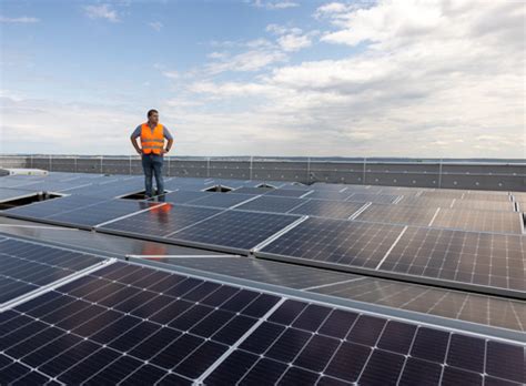 Supply Chain Innovation - Apple (IN)