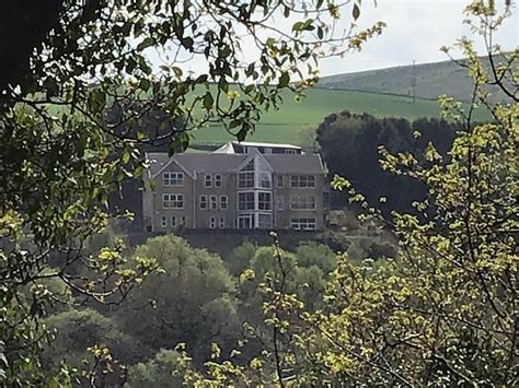 THE HALL BUNKHOUSE (Cymmer) - Lodging Reviews & Photos - Tripadvisor