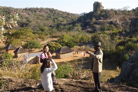 Silunguzi Matopos Village & Rock Paintings Visit