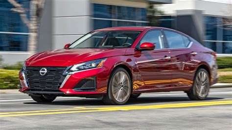 2025 Nissan cars: What’s new with the Altima, Sentra, Leaf and Z