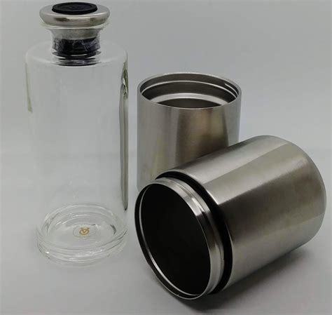 Aged & Ore Travel Decanter Review