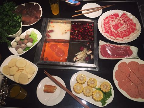 吃火锅送什么礼物最新素材