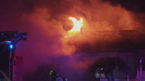 1 dead, 1 hospitalized after house fire in Gresham | kgw.com